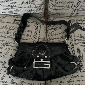 BRAND NEW GUESS shoulder purse